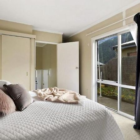 Ultimate Convenience, Walk-To-Town Townhouse Villa Queenstown Bagian luar foto