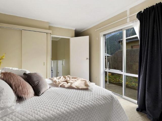 Ultimate Convenience, Walk-To-Town Townhouse Villa Queenstown Bagian luar foto