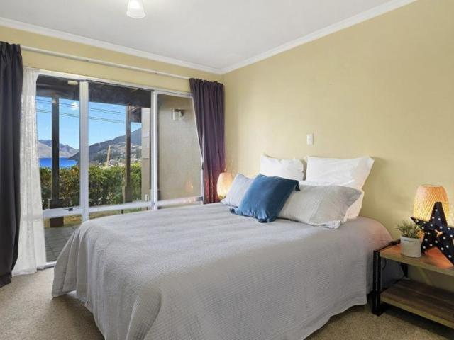 Ultimate Convenience, Walk-To-Town Townhouse Villa Queenstown Bagian luar foto